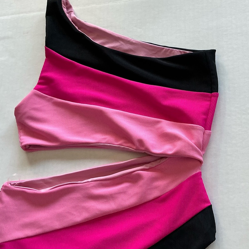 Beach Riot Joyce cutout one shoulder  swimsuit - Picture 4 of 7